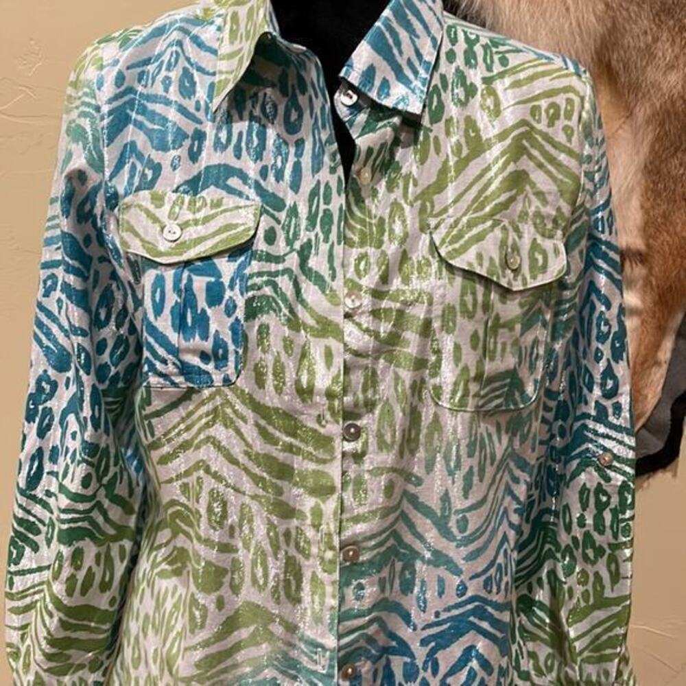 Ruby Red 8 Ombre Green Blue Button Down Top Classic Casual Animal Leaf Print - Picture 2 of 4